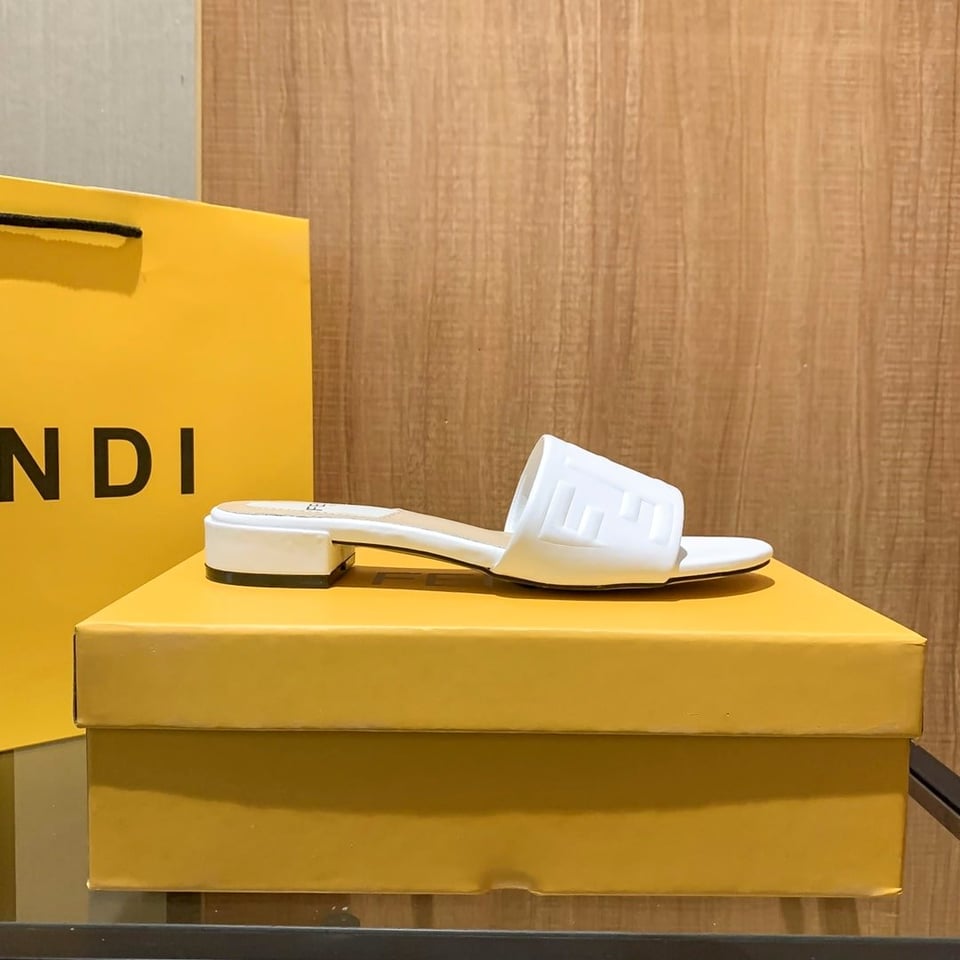 Fendi Silk Cowhide Slippers White view 4