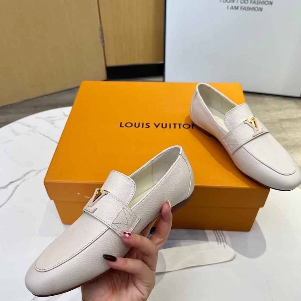 Louis Vuitton Capri Loafer Ivory view 6