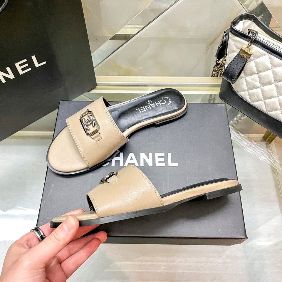 Chanel Slippers With Cc Silver Hardware Beige view 6
