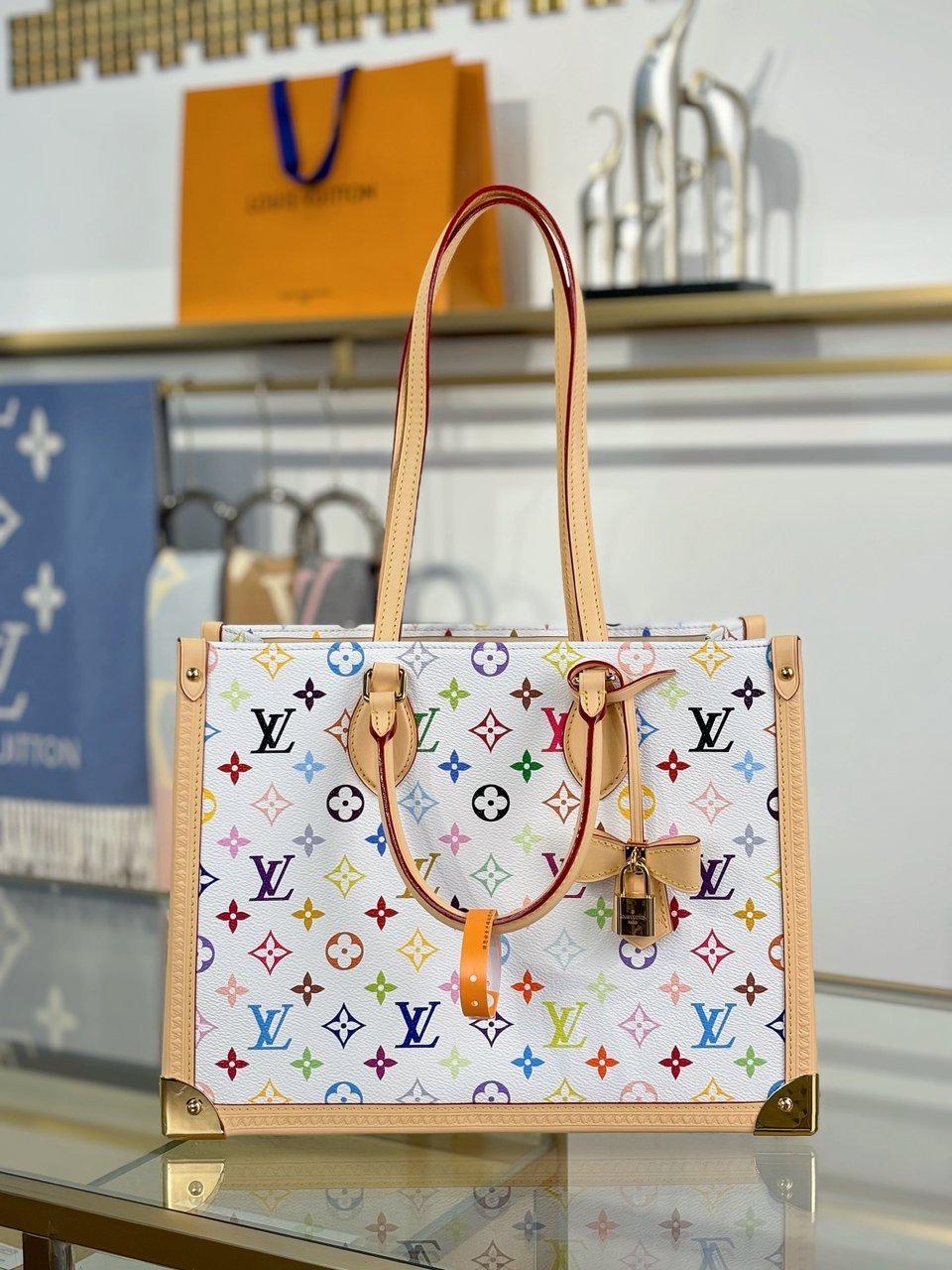 Louis Vuitton x Takashi Murakami LV x TM OnTheGo MM Multicolored Bag M13079 35cm/ 13.8in view 5
