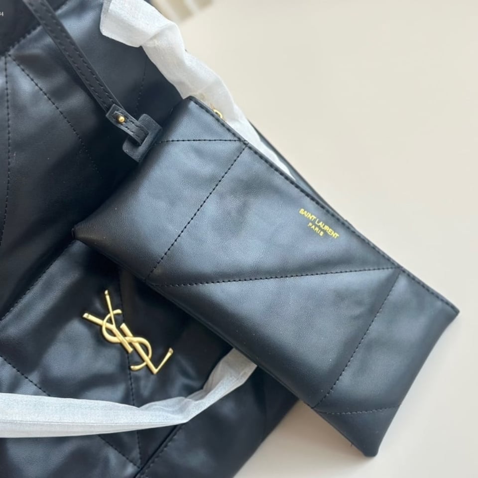 Saint Laurent Jamie 4 3 Pochon In Black 31Cm view 5