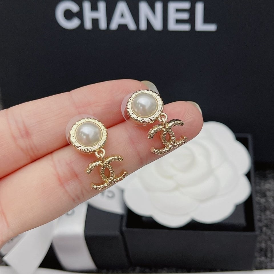Chanel Cc Pearl Earrings view 2