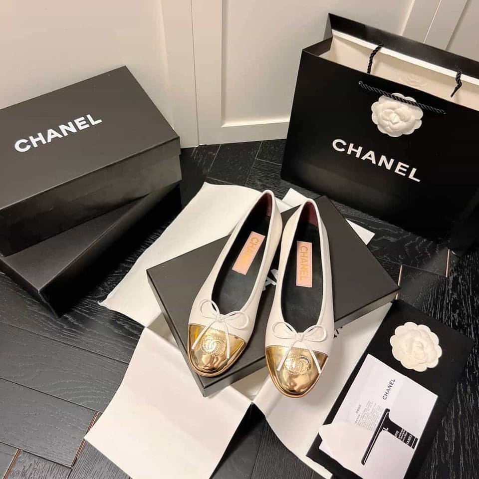 Chanel Leather Cap Toe Ballet Flats White Gold view 8