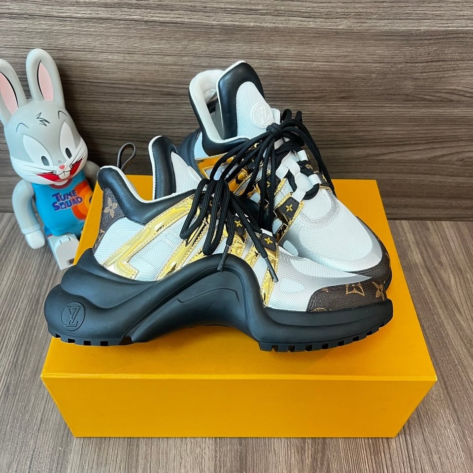 Louis Vuitton Archlight Sneaker Gold 1A7Roa view 3