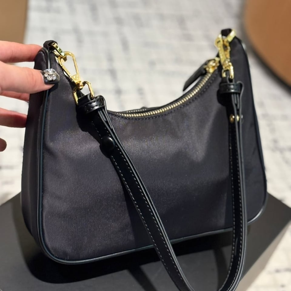 Prada Leather Pocket Re Nylon Shoulder Bag Black 22Cm view 5