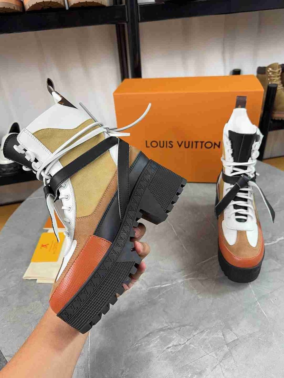 Louis Vuitton Laureate Platform Desert Boot Beige 1Ad24J view 7