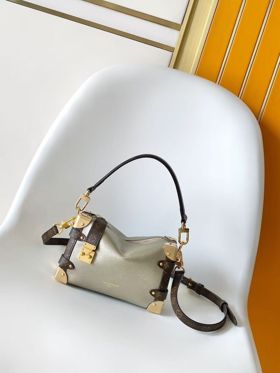 Louis Vuitton Side Trunk PM 20.5cm M2A265 view 6
