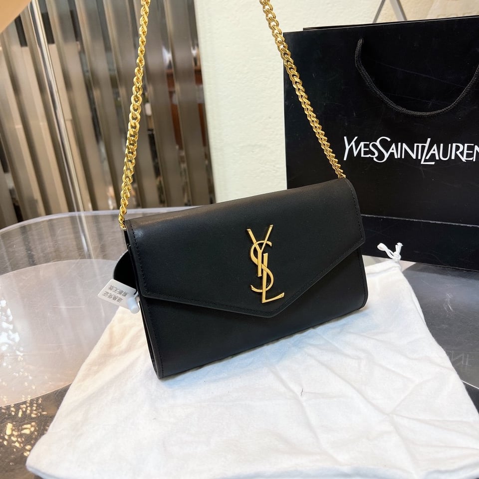 Saint Laurent Uptown Chain Wallet In Grain De Poudre Embossed Black 19Cm view 6