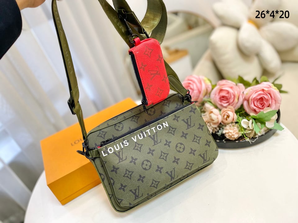 Louis Vuitton Trio Messenger Green 26Cm M23783 view 7