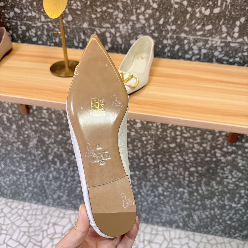 Valentino Garavani VLogo Pointed-Toe Leather Ballet Flats White view 7