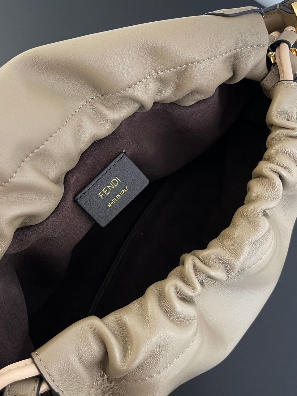 Fendi Mamma Baguette Medium Dove Grey Nappa Leather Bag 26.5cm view 8