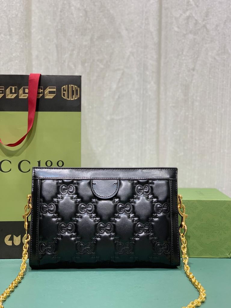 Gucci GG Matelassé Small Shoulder Bag 26cm view 4
