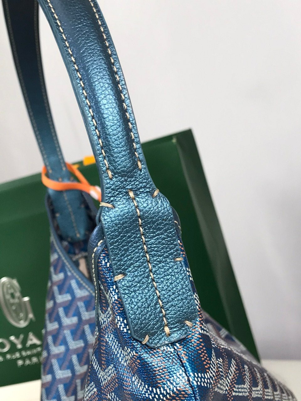 Goyard Bohème Hobo Bag 42Cm Deep Blue Canvas Chevroches Calfskin view 3