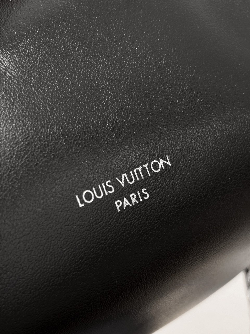 Louis Vuitton Pochette Vibe- Wallets and Small Leather Goods M14544 25cm/ 9.8in view 6