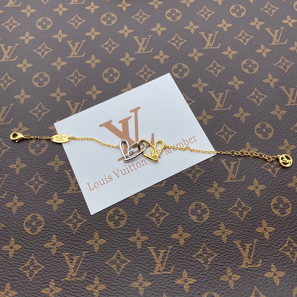 Louis Vuitton Fall In Love Bracelet M00466 view 3