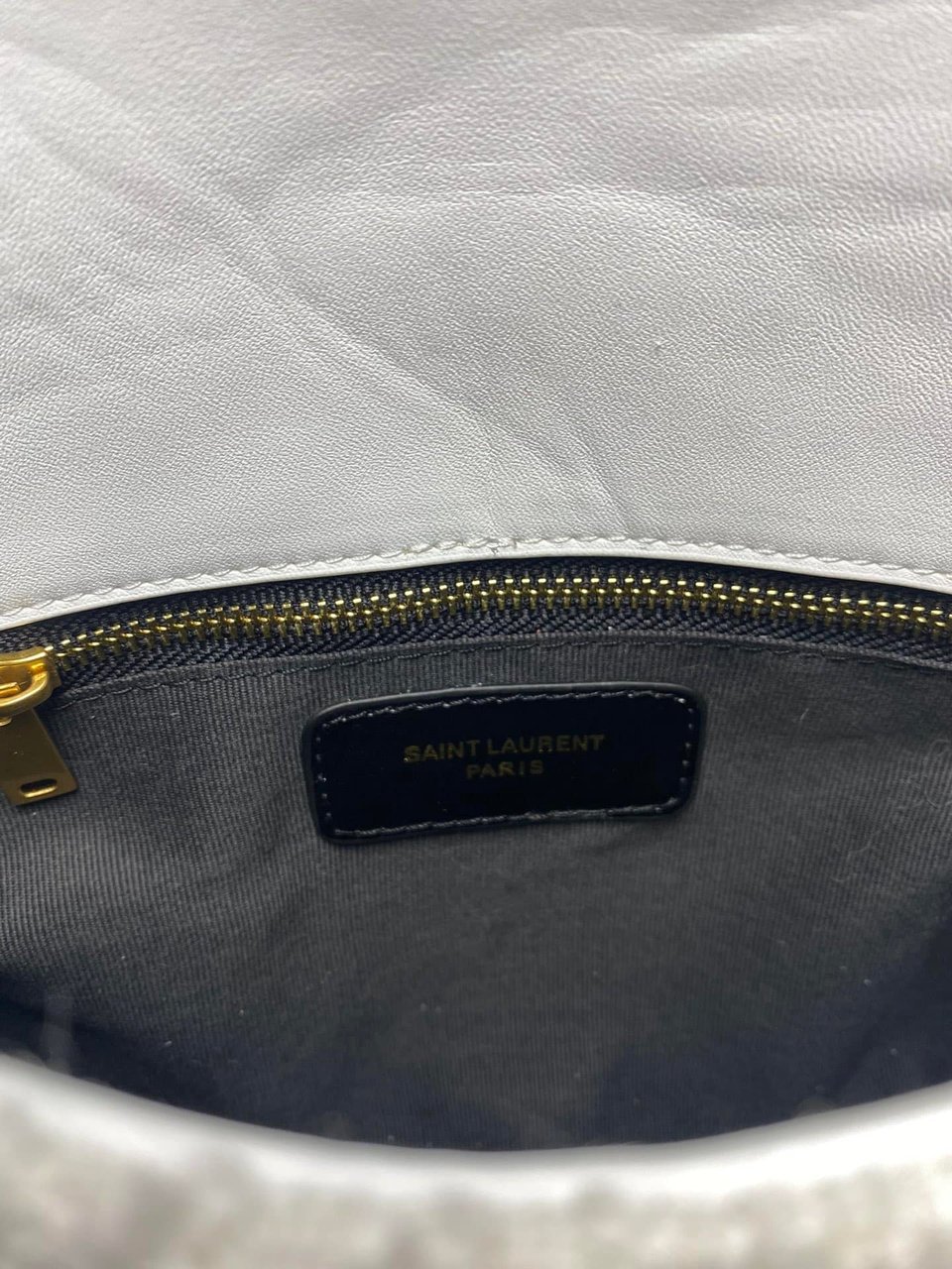 Saint Laurent Small Loulou Boucle Bag White 23Cm view 3