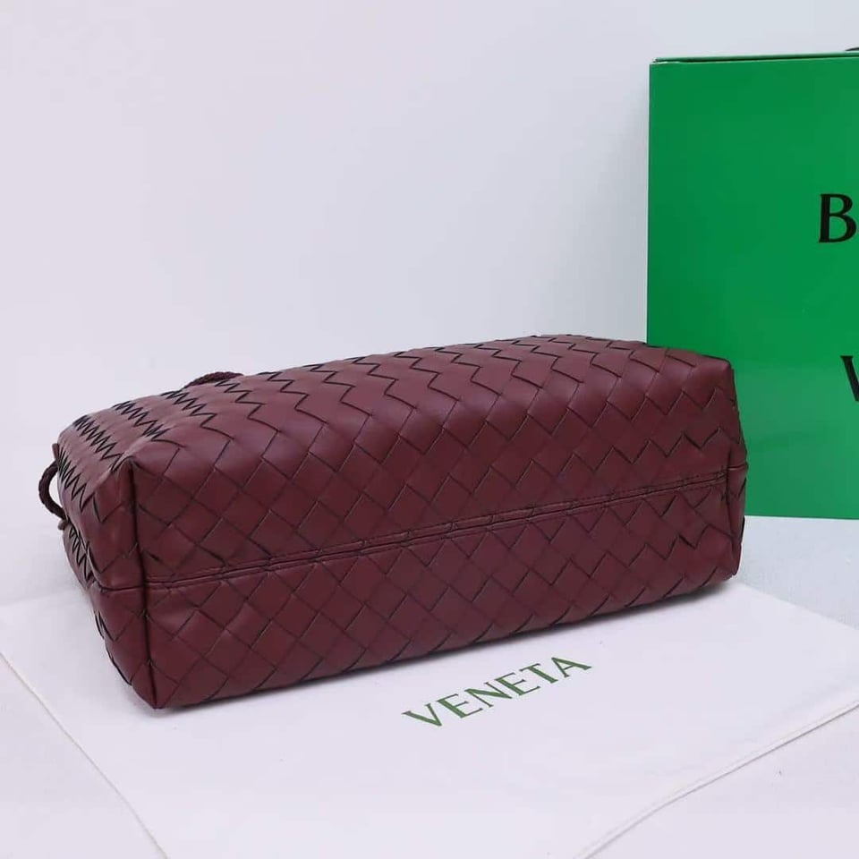 Bottega Veneta Andiamo Leather Top Handle Barolo 25Cm view 7