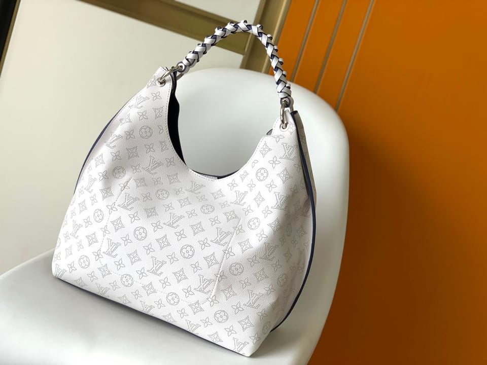 Louis Vuitton Carmel Mahina Monogram White view 6
