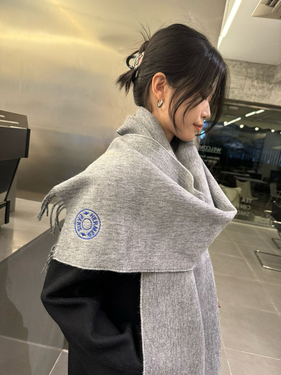 Hermes Cashmere Blanket Scarf Grey For Women 180cm view 6