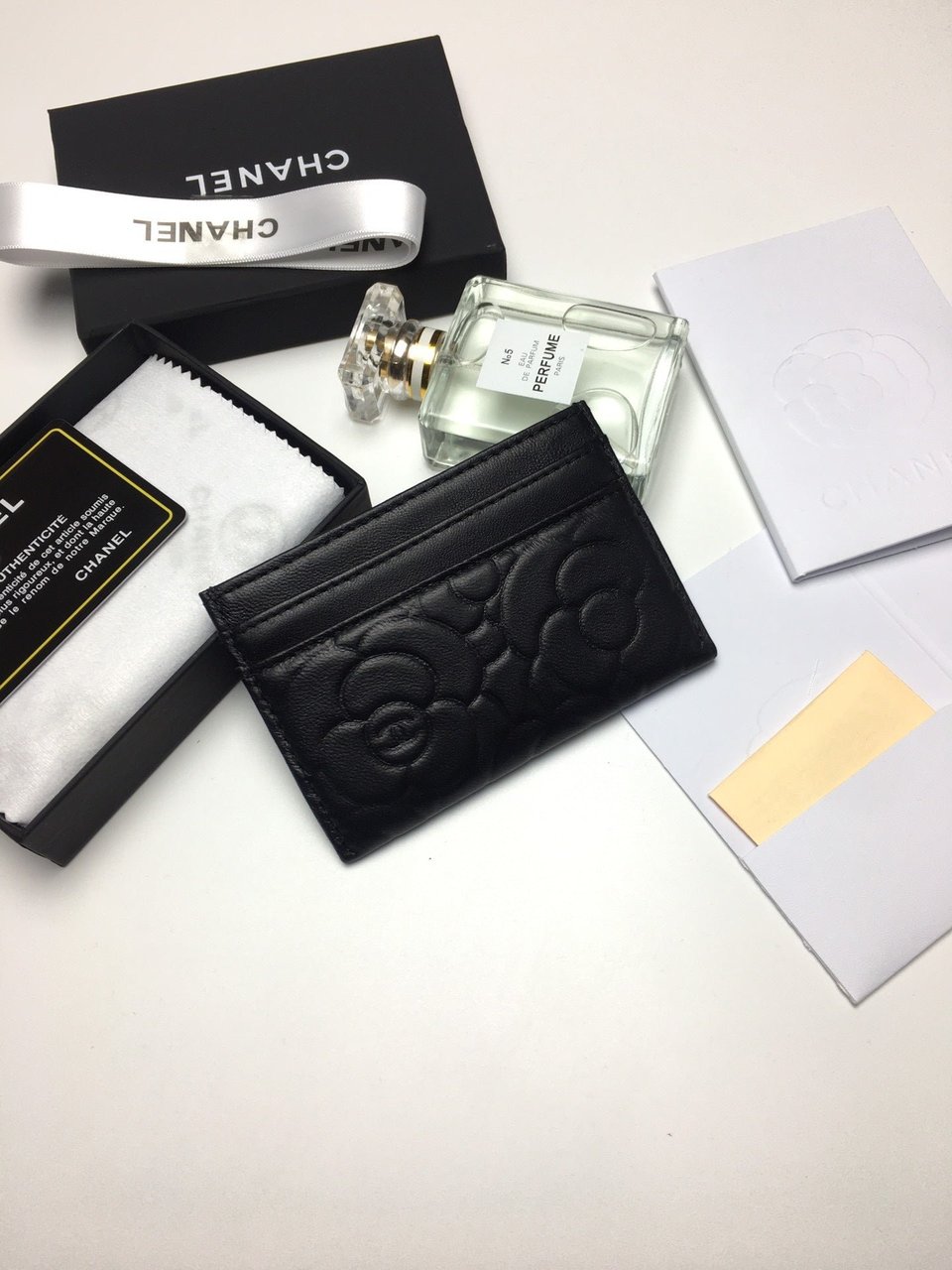 Chanel Floral Card Holder 11.2 Black Calfskin Silver Icon view 7