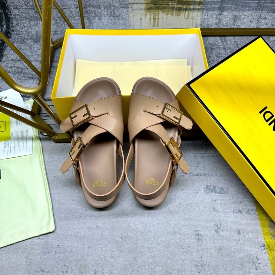Fendi Feel Leather Slides Beige 8X8647Na7F0Qb8 view 4