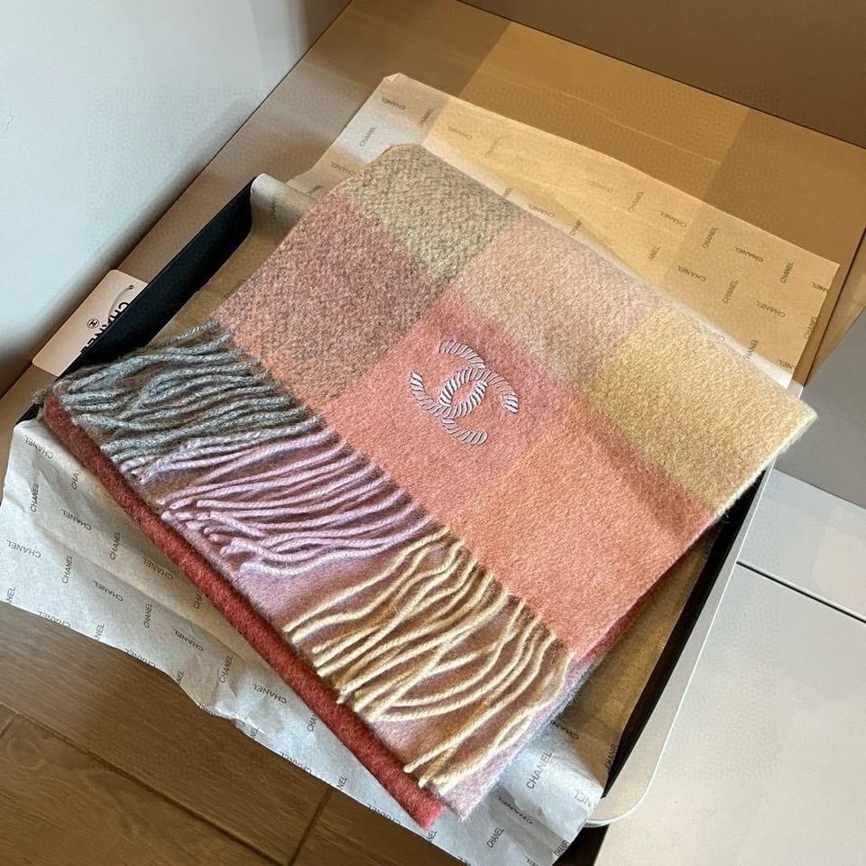 Chanel Cashmere Scarf Colorblock Pink For Women 200cm view 5