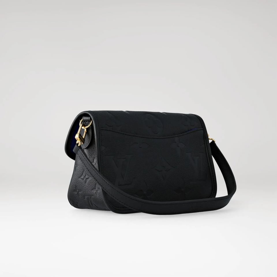 Louis Vuitton Diane Monogram In Black 23cm/9in M46386 view 3