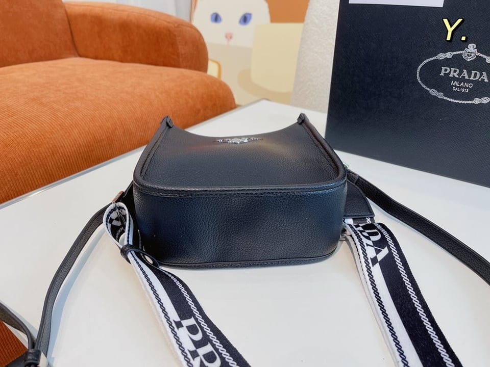 Prada Leather Mini Shoulder Bag Black 20Cm view 4