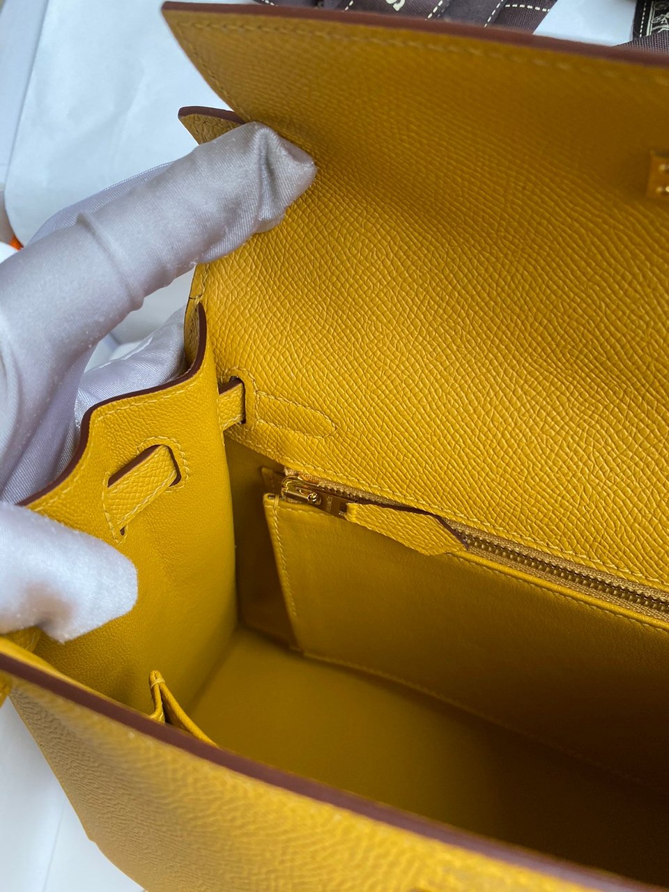 Hermes Kelly 25 Bag In Mustard Yellow Epsom Leather For Women 25cm/10in view 3