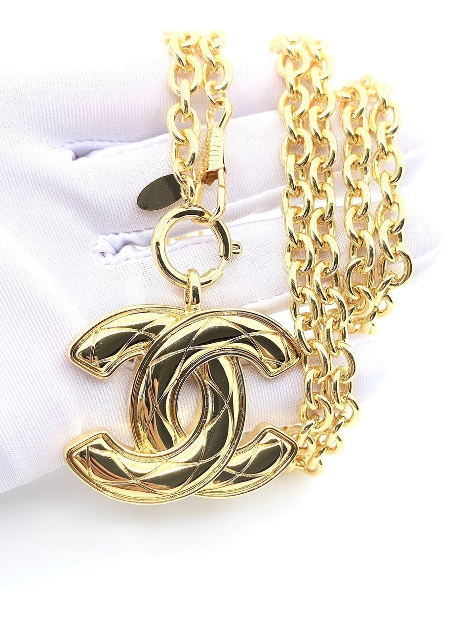 Chanel Cc Gold Necklace view 4