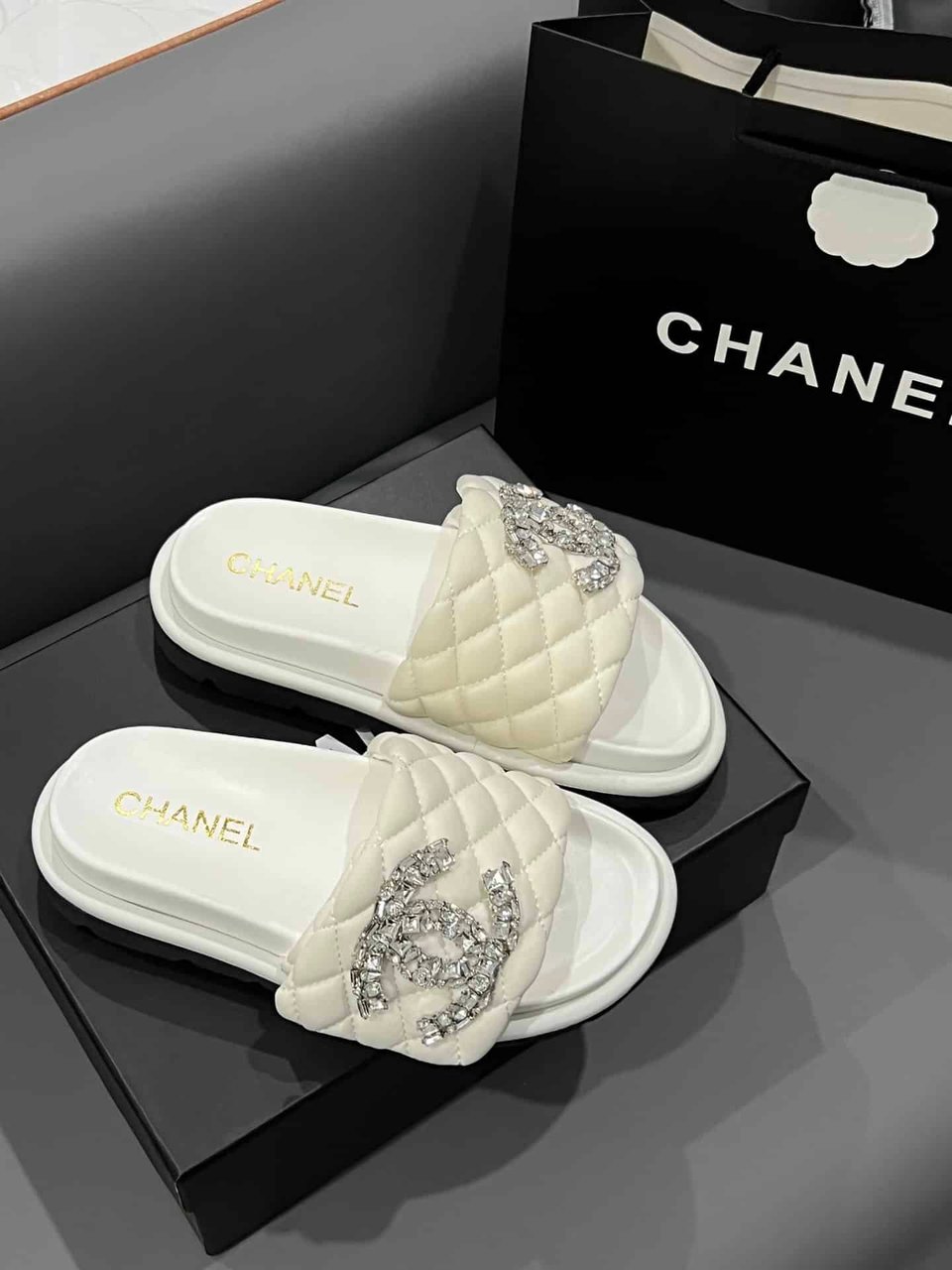 Chanel Cc Slippers Studded White view 6