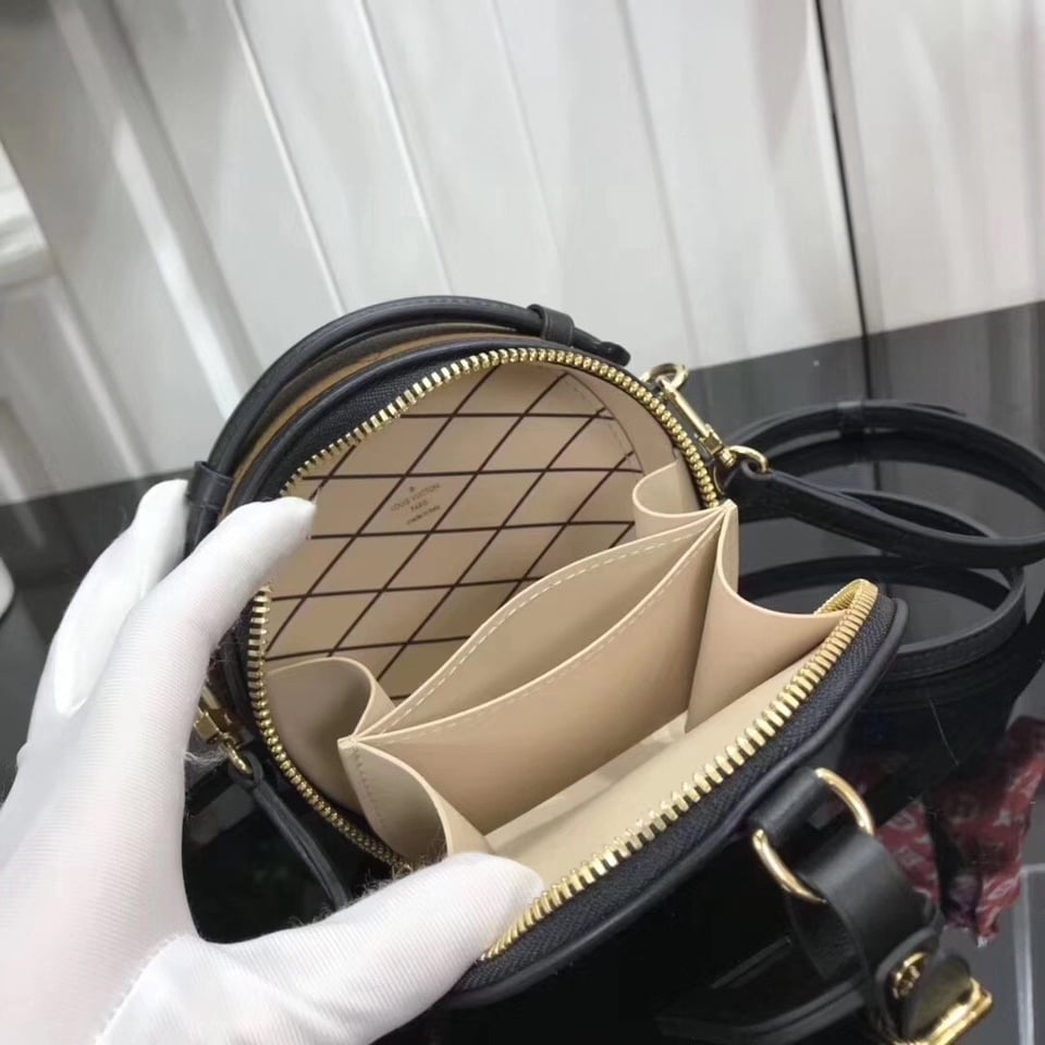 Louis Vuitton Mini Boite Chapeau M68276 view 6