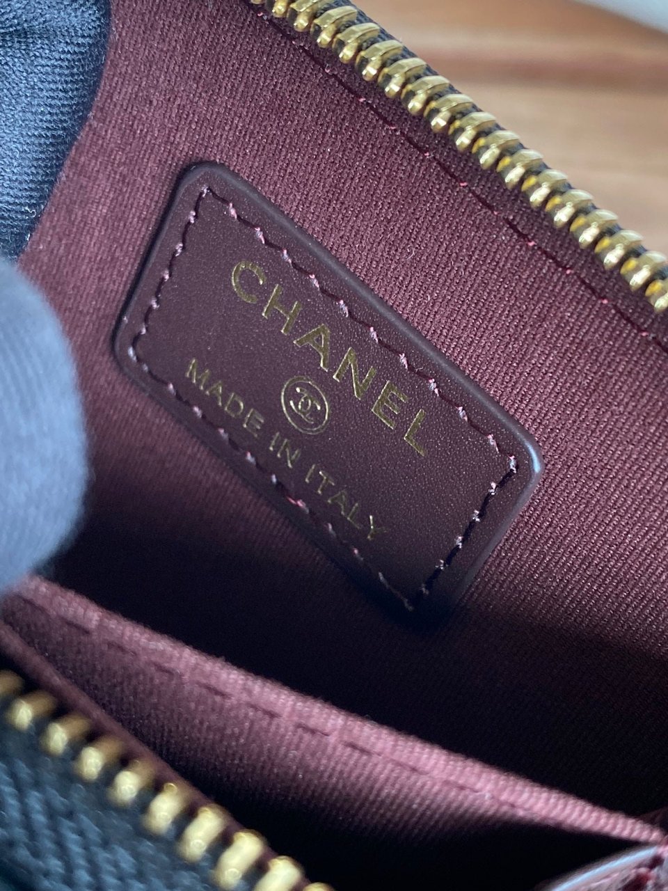 Chanel Zipped Wallet 7.5Cm Black Calfksin Gold Hardware view 8