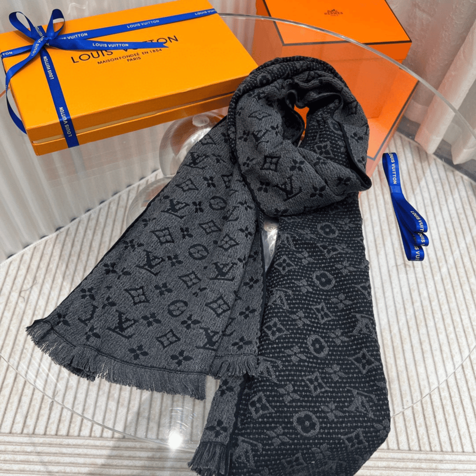 Louis Vuitton Monogram Jacquard Scarf Grey For Women 180cm view 2