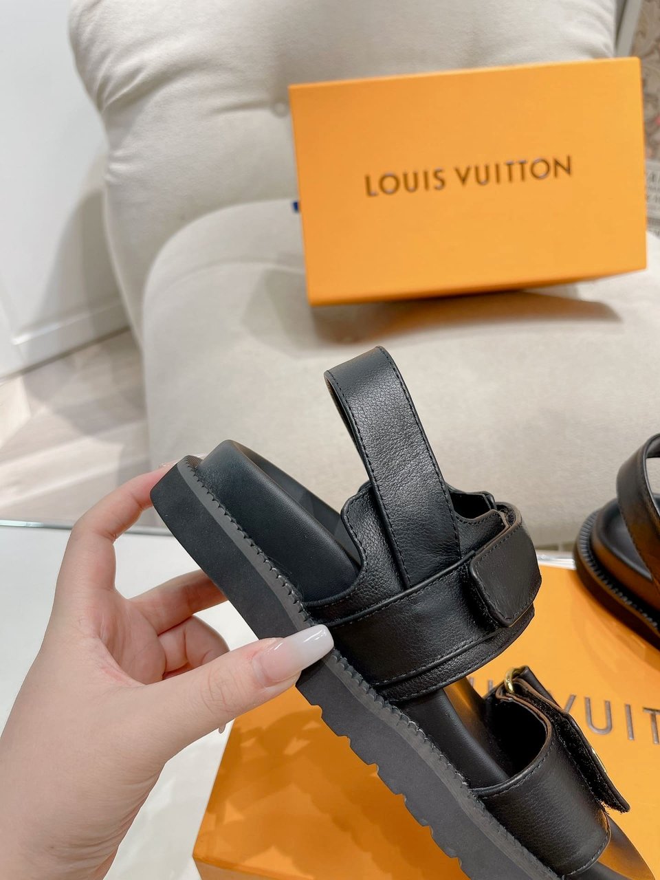 Louis Vuitton Lv Sunset Flat Comfort Sandals Black 1Abw6W view 3