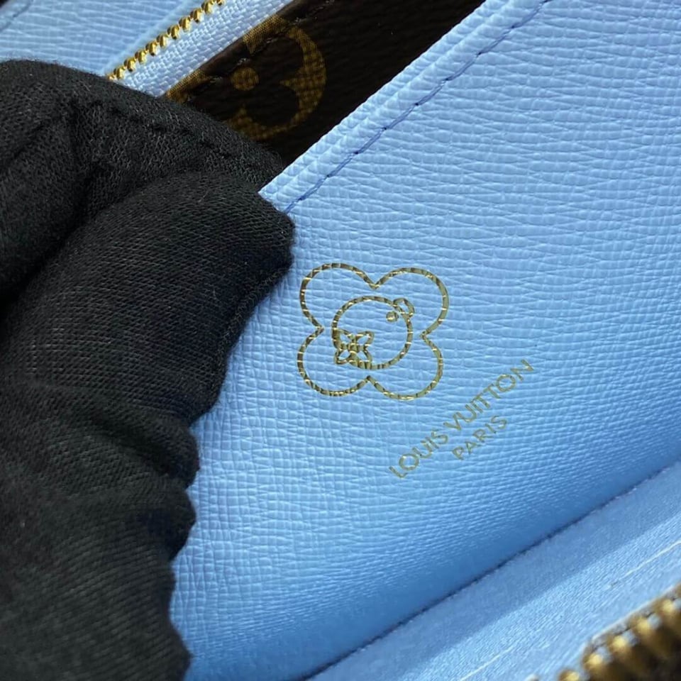 Louis Vuitton Zippy Wallet 2024 view 10