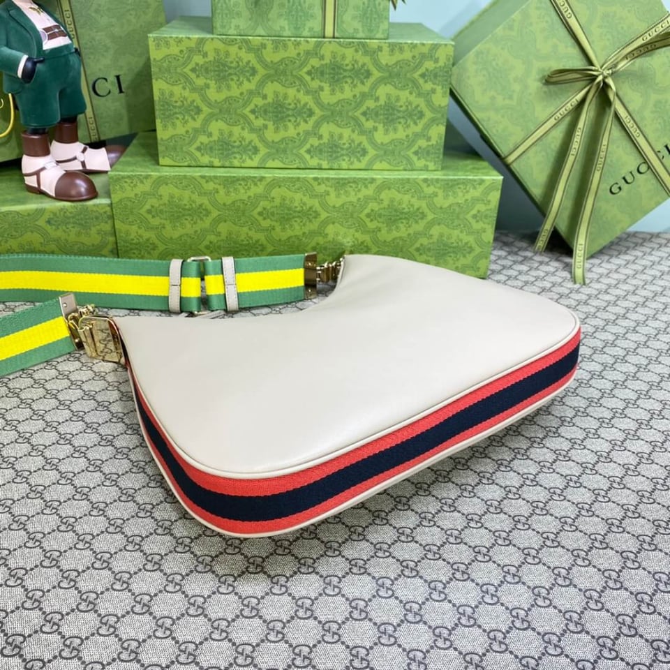 Gucci Oatmeal Leather Attache Medium Shoulder Bag view 9