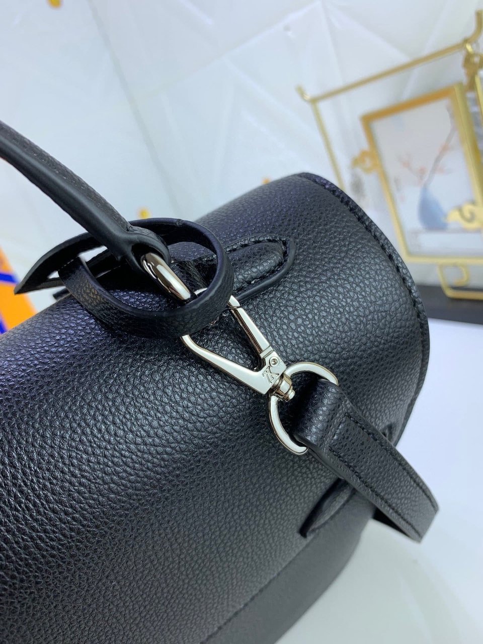 Louis Vuitton Lockme Ever Black 46Cm M51395 view 6