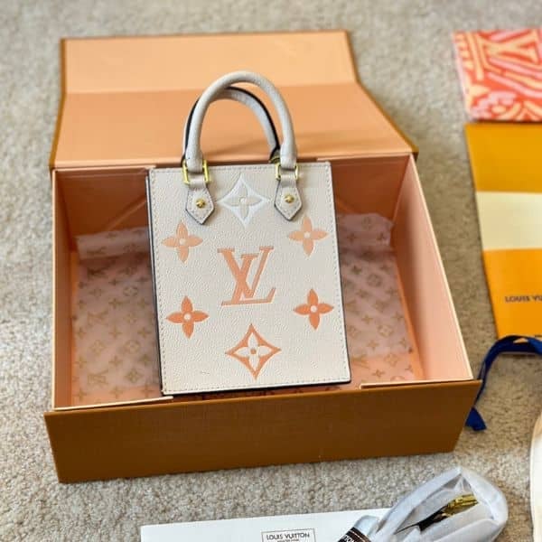 Louis Vuitton Petit Sac Plat Monogram White 17Cm view 3