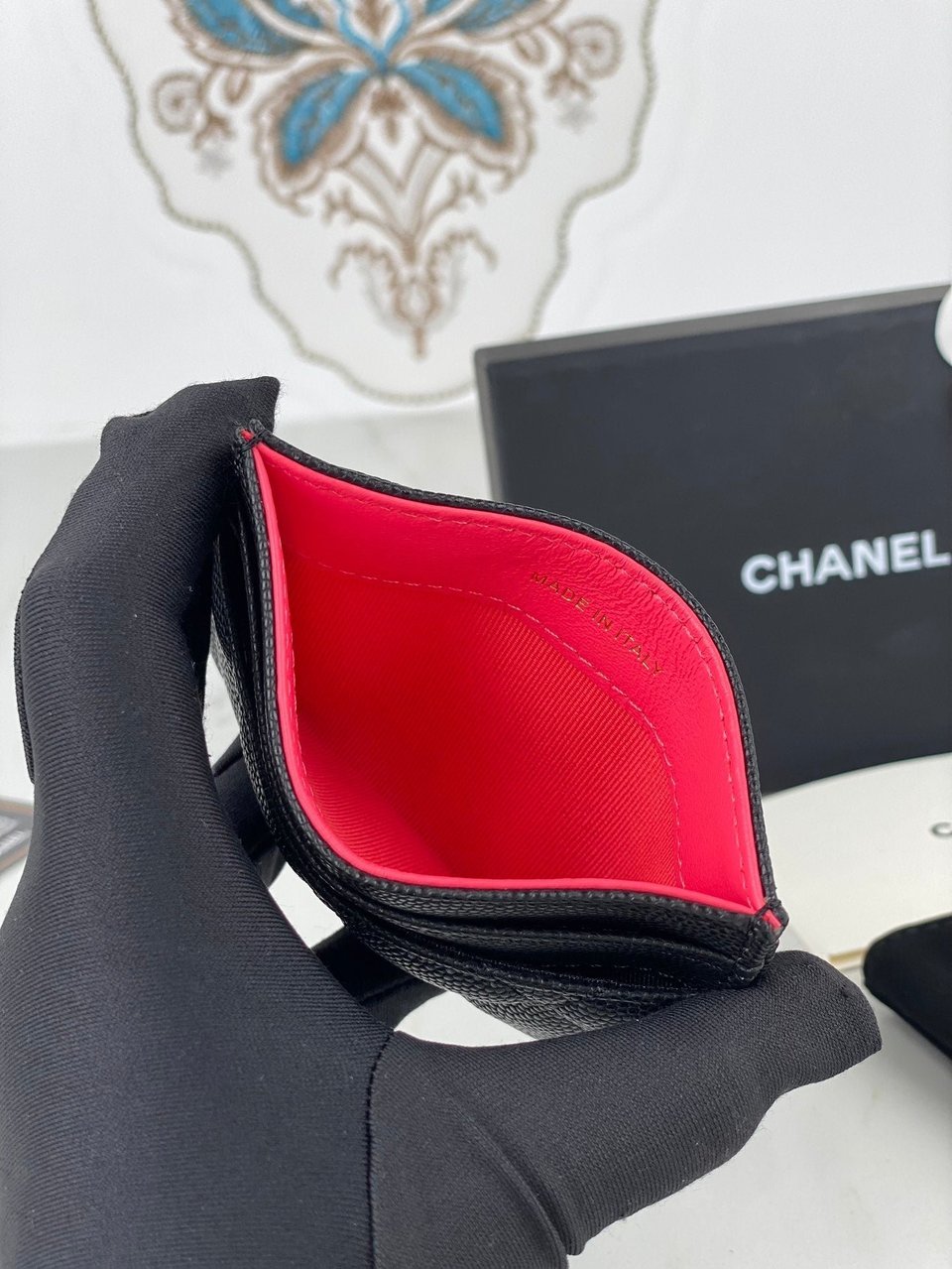 Chanel Card Holder 19.5 Black Grained Calfskin Gold Icon view 4