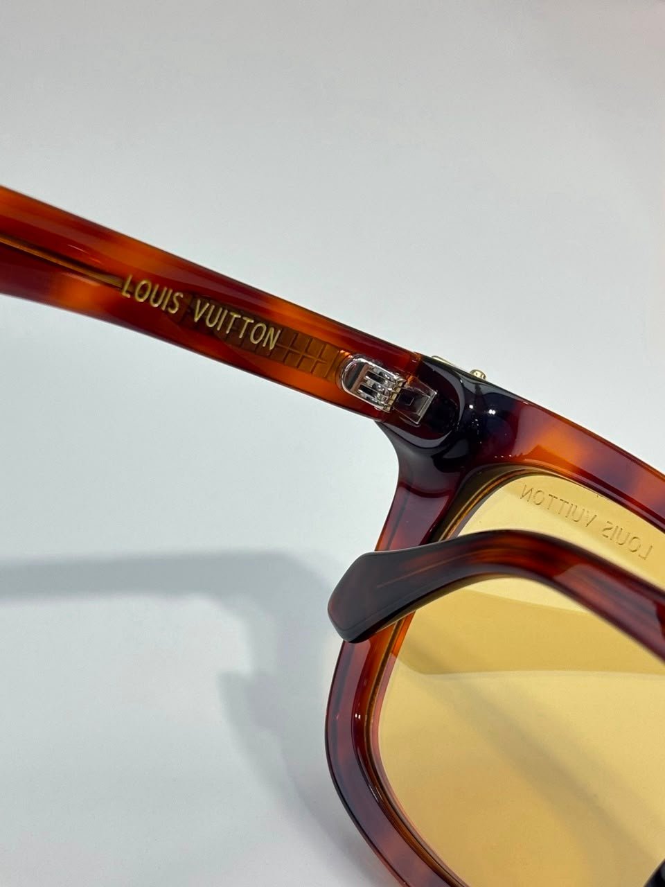 Louis Vuitton Clash Square Sunglasses Light Amber Z2703W view 8