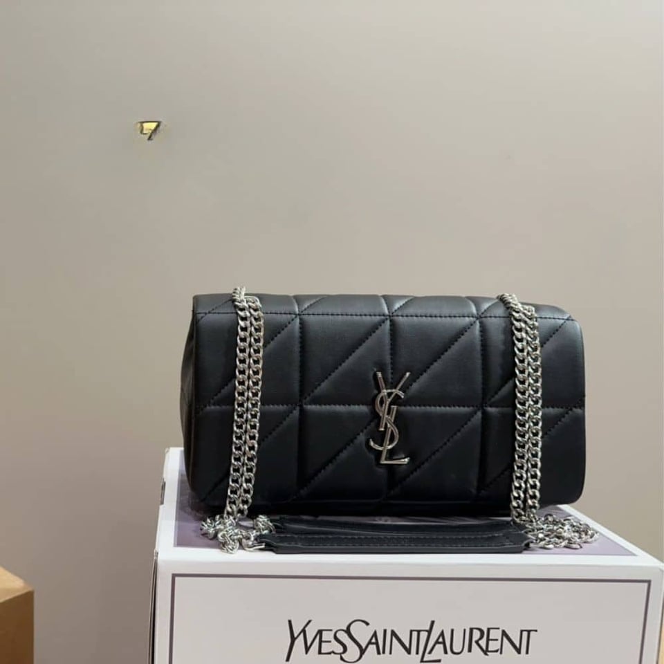 Saint Laurent Jamie Medium In Black 26Cm view 3