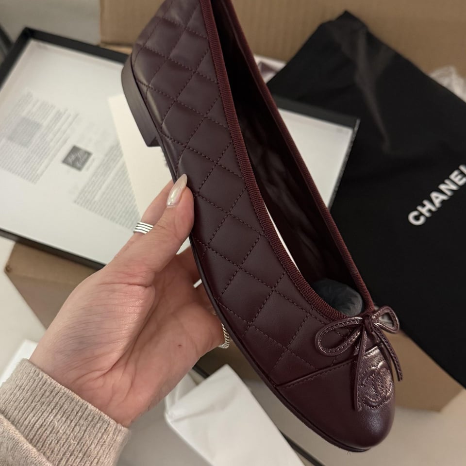 Chanel Quilted Classic Ballerina Flats Quilted Lambskin Burgundy G02819 view 2