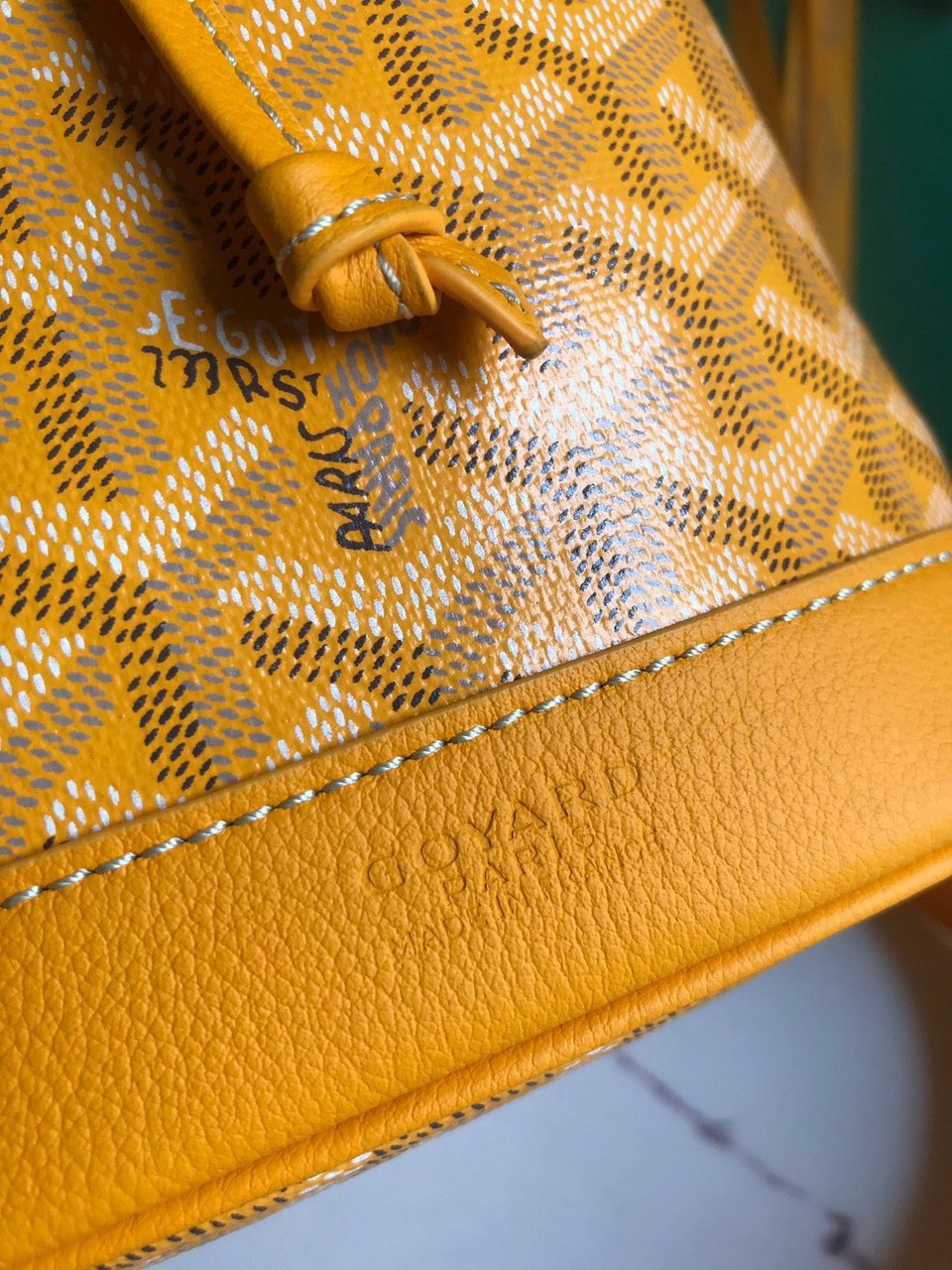 Goyard Petit Flot Bucket Bag 22 Cm Yellow Goyardine Canvas And Lambskin Trim view 5