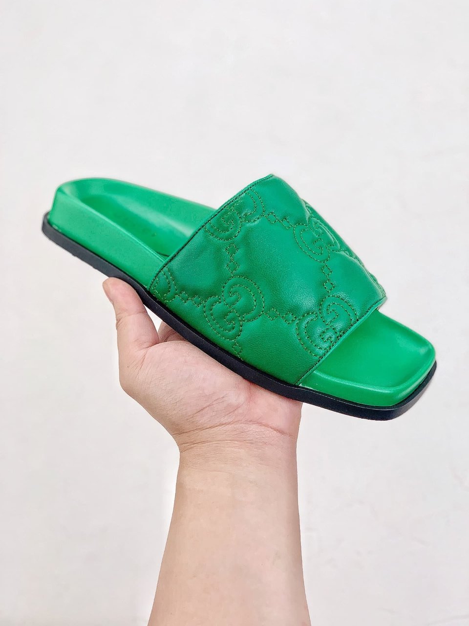 Gucci Womens Gg Matelasse Slide Green view 4