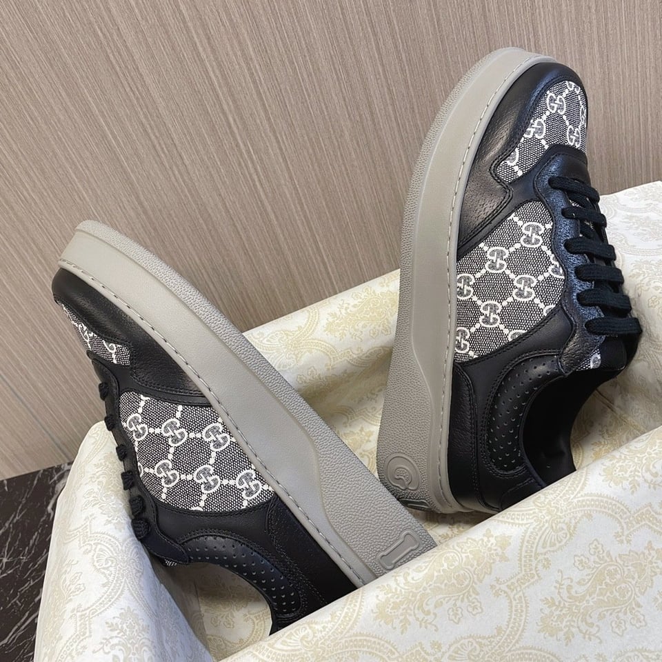 Gucci Men’S Gg Trainer Supreme Canvas Black ?669582 Aacod 1072 view 8