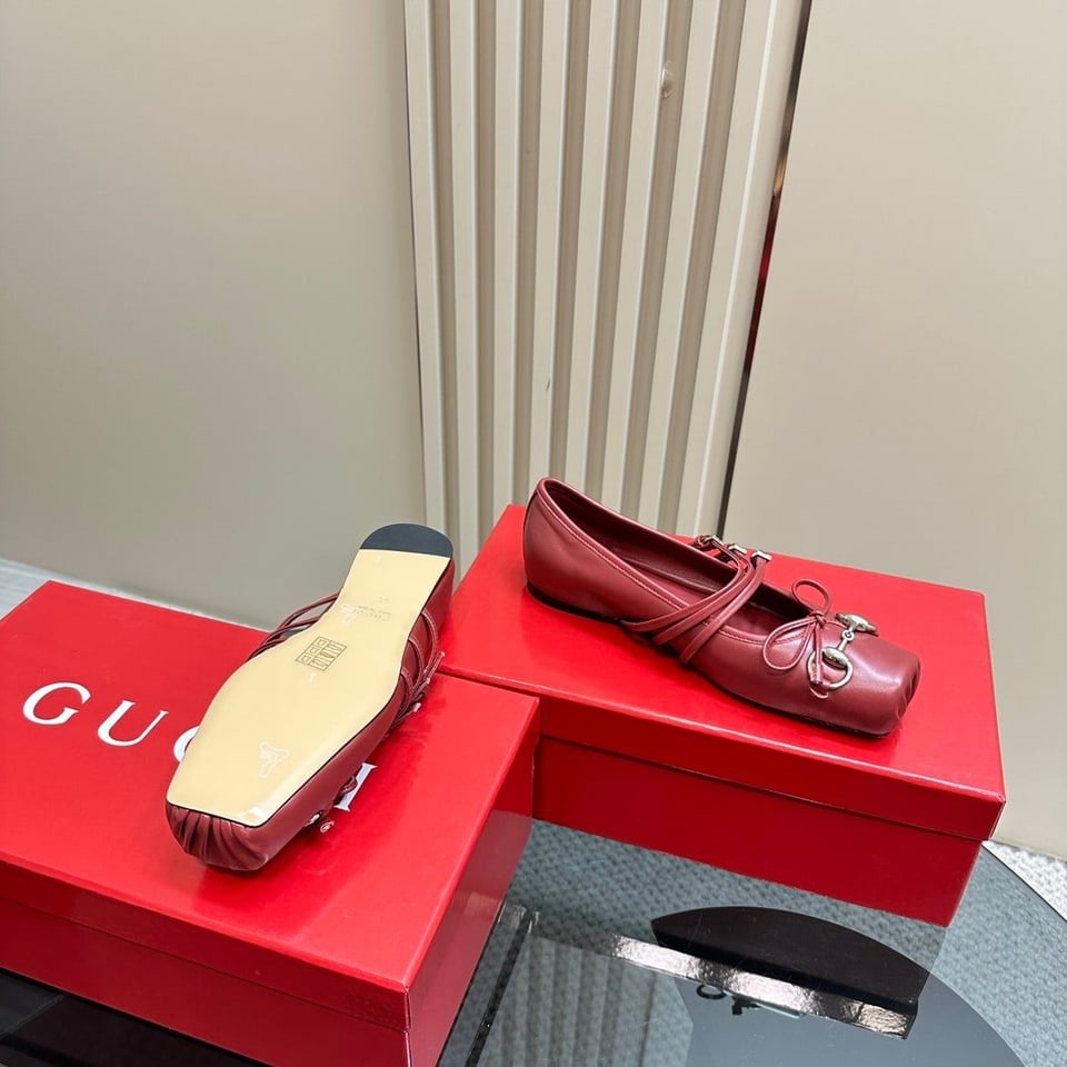 Gucci Women’S Horsebit Ballet Flat Sacchetto Red 821219 Aaea4 6207 view 4