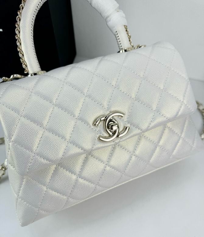 Chanel Coco Classic Flap Bag 24cm/9.4in Caviar Leather Silver Hardware – White. view 4