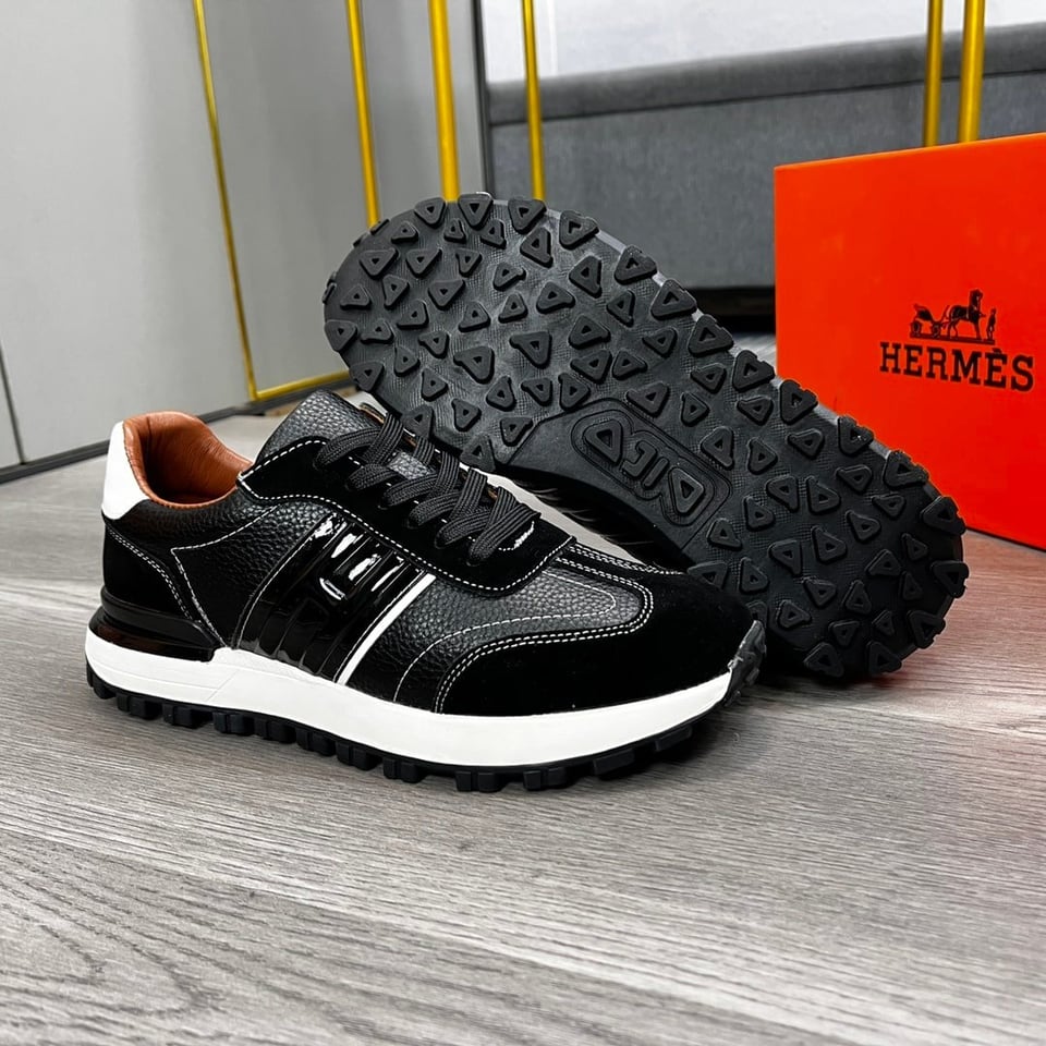 Hermes Trail Sneaker Black view 4