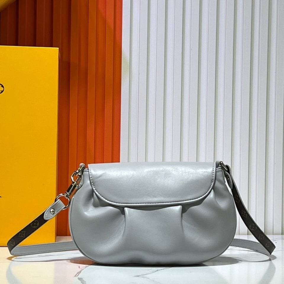 Louis Vuitton Sunset Vibe Lv Vibe Silver 27Cm view 7